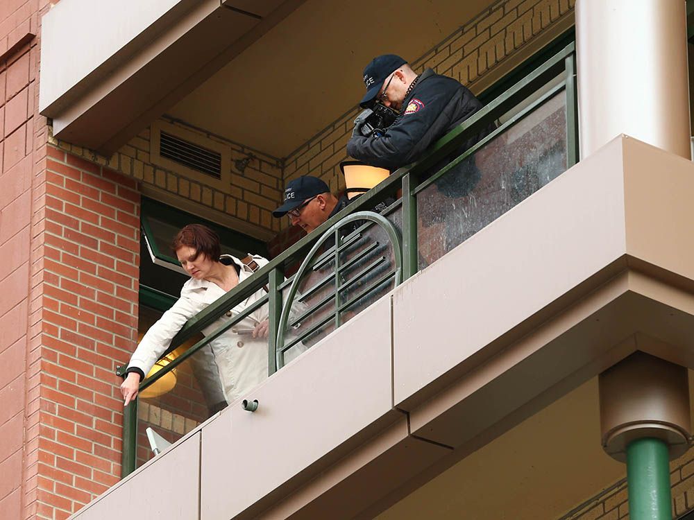 ASIRT investigation clears Calgary police in woman's fall from balcony