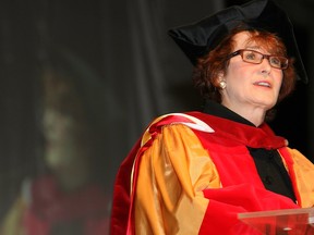 Chief Justice Catherine Fraser receives an honorary degree from the University of Calgary in 2007.