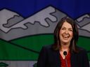 Danielle Smith nach dem Gewinn der Führung der Alberta United Conservative Party in Calgary am Donnerstag, dem 6. Oktober 2022. 