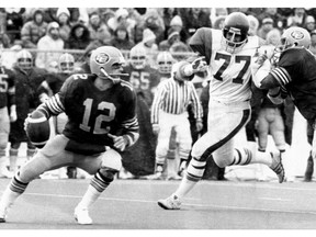 Eskimo quarterback Tom Wilkinson at the 1975 Grey Cup game. Calgary Herald archives.