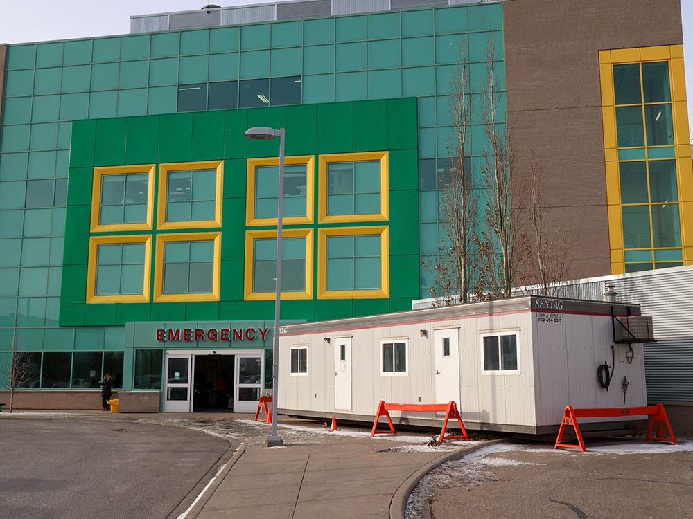 AHS Calgary] Patients and families at Alberta Children's Hospital