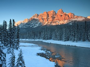 FILE PHOTO: Castle Mountain from the bridge over the Boog River.  Kasteelberg is next to Beskermingberg.