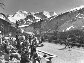 From Mary Graham’s A Stunning Backdrop: Alberta in the Movies, 1917-1960, published by Big Horn Books. Bing Crosby and his film dog shooting a scene on the Icefields Parkway, Alberta for The Emperor Waltz in 1946. Courtesy of Jasper Yellowhead Historical Society, The Emperor Waltz Photograph Collection, The Emperor Waltz photograph collection, PA–56–61. Jasper Yellowhead Museum and Archives, Jasper, Alberta.