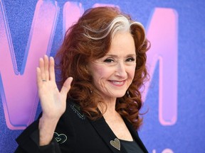 U.S. singer Bonnie Raitt arrives for the 2022 Billboard Women in Music award at the YouTube theatre at SoFi stadium in Inglewood, Calif., March 2, 2022. (Photo by Robyn Beck / AFP)