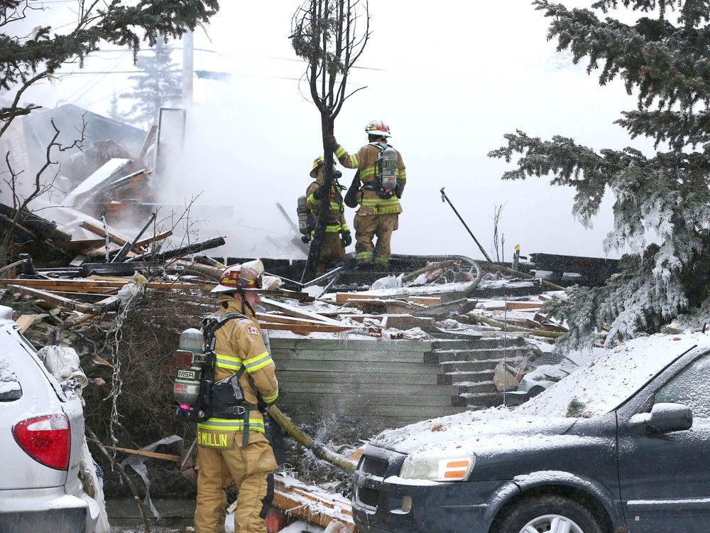 Witnesses recount scene after house explodes in northeast Calgary