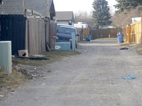 Calgary police are investigating after a woman’s body was found in the alley behind the 700 block of 40 Street S.E. in Calgary. Photo taken on Wednesday, April 19, 2023.