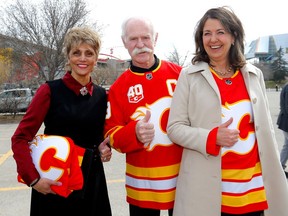 Mayor Jyoti Gondek and Premier Danielle Smith with Calgary Flames legend Lanny McDonald during the announcement of the future arena on April 25.