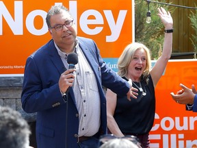 Naheed Nenshi endorses Rachel Notley