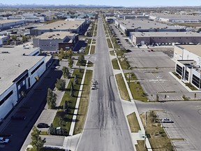 Tire marks are visible on 68th Street looking west, near 76th Avenue S.E.