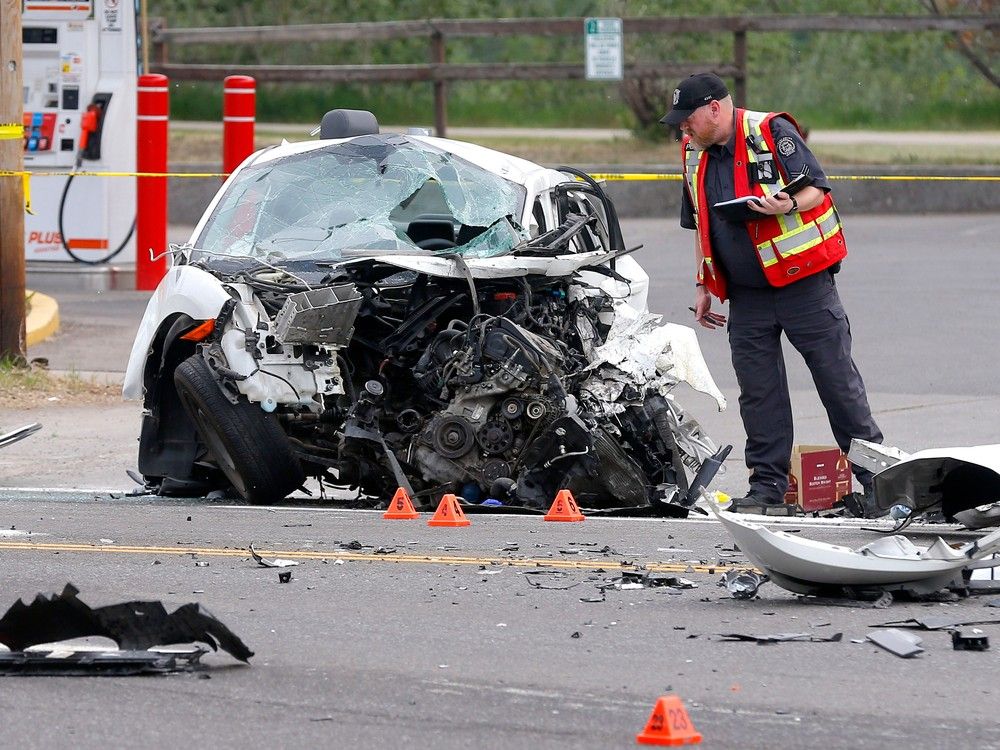 One dead, two injured in northwest Calgary crash Montreal Gazette