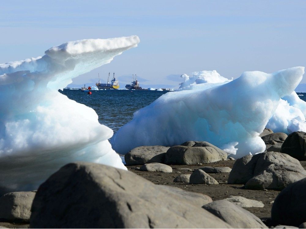 Nunavut – Ice Bound