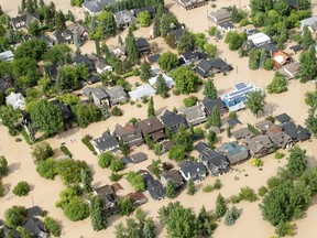 2013 flood in Calgary, aerial shot