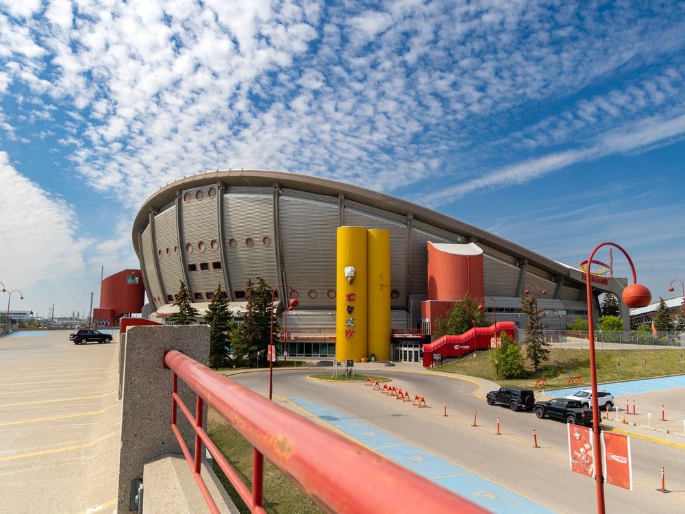 Flames fans aren't loving the look of new Calgary arena (PHOTOS