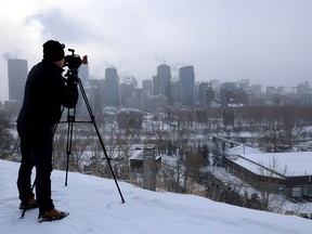 Environment Canada warns Victorians of frostbite with extreme cold  temperatures