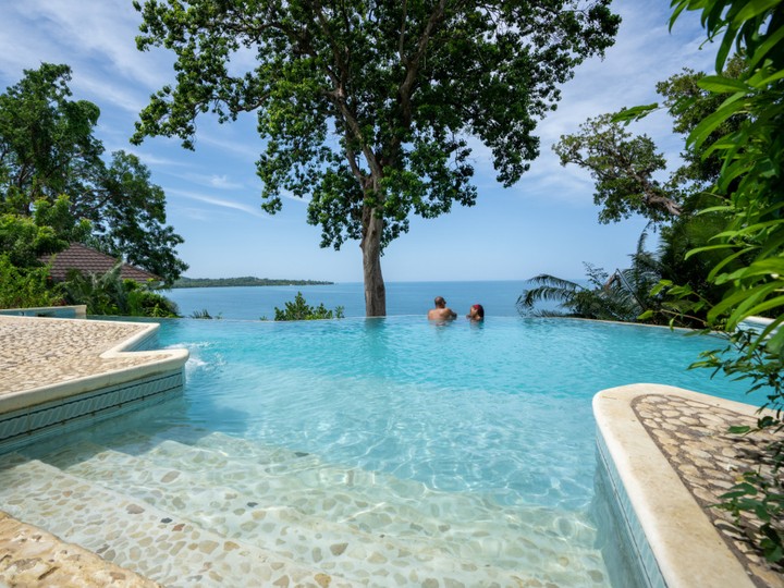  Guests of The Suites share an infinity pool, but you’ll likely have it all to yourself.