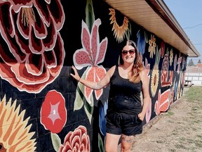 art-mural-at-calgary-home-and-garden-show