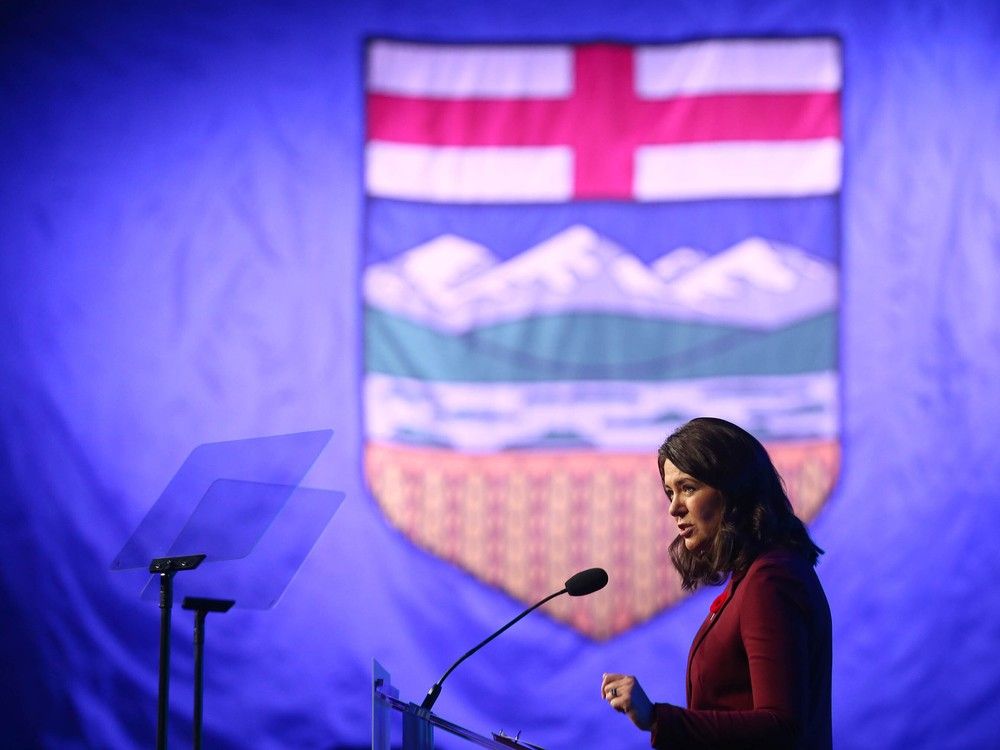 Premier Danielle Smith of Alberta urges separatists in her own party to get onside with Canada, give Carney pact a chance.