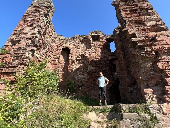 The MacDuff Castle ruins near East Wemyss are associated with Macduff Thane of Fife in Shakespeare’s MacBeth. Photo, James Ross