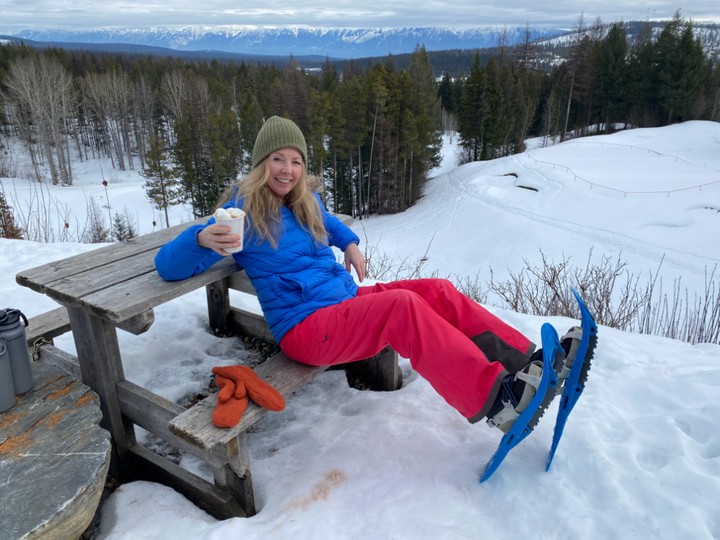  S’mores and hot chocolate make snowshoeing that much sweeter.