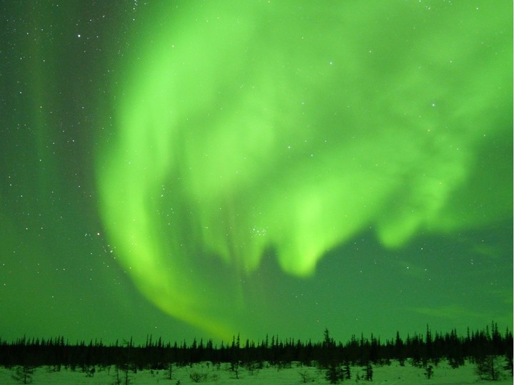  Churchill, Manitoba is under the aurora oval — an area that provides a higher probability of seeing northern lights. Photo taken during Frontiers North Adventures’ inaugural direct Calgary-Churchill (Manitoba) aurora tour in March 2024.