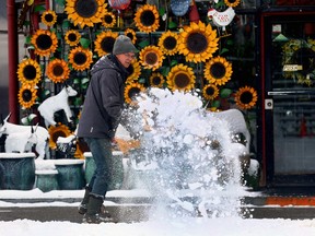 Calgary snowfall warning