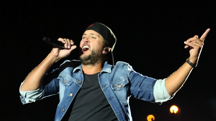 Luke Bryan trots out 15 years of hits at the Saddledome