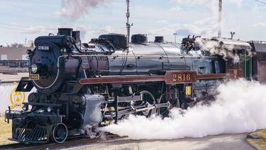 CKPC Empress steam locomotive 2816