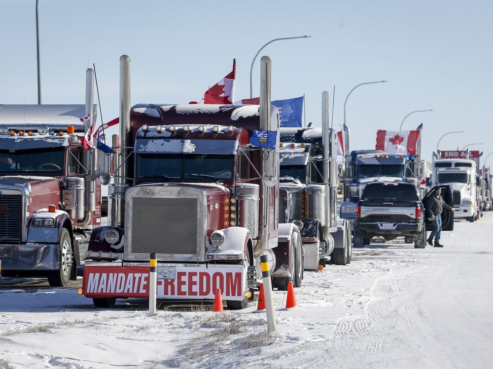 Two Edmonton cops supported Coutts blockade: murder-conspiracy trial ...