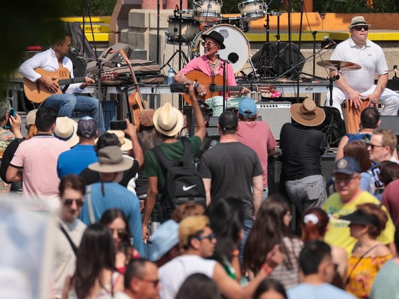 Juno-winning, Calgary-based guitarist Oscar Lopez returns to the stage