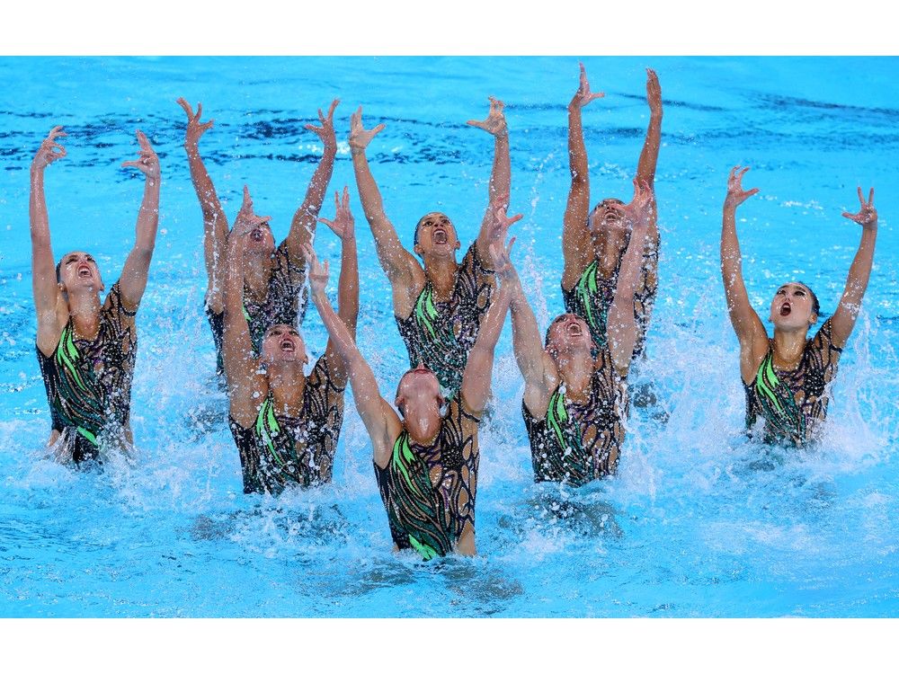 Calgary's Jaime Czarkowski helps U.S. capture artistic swimming silver