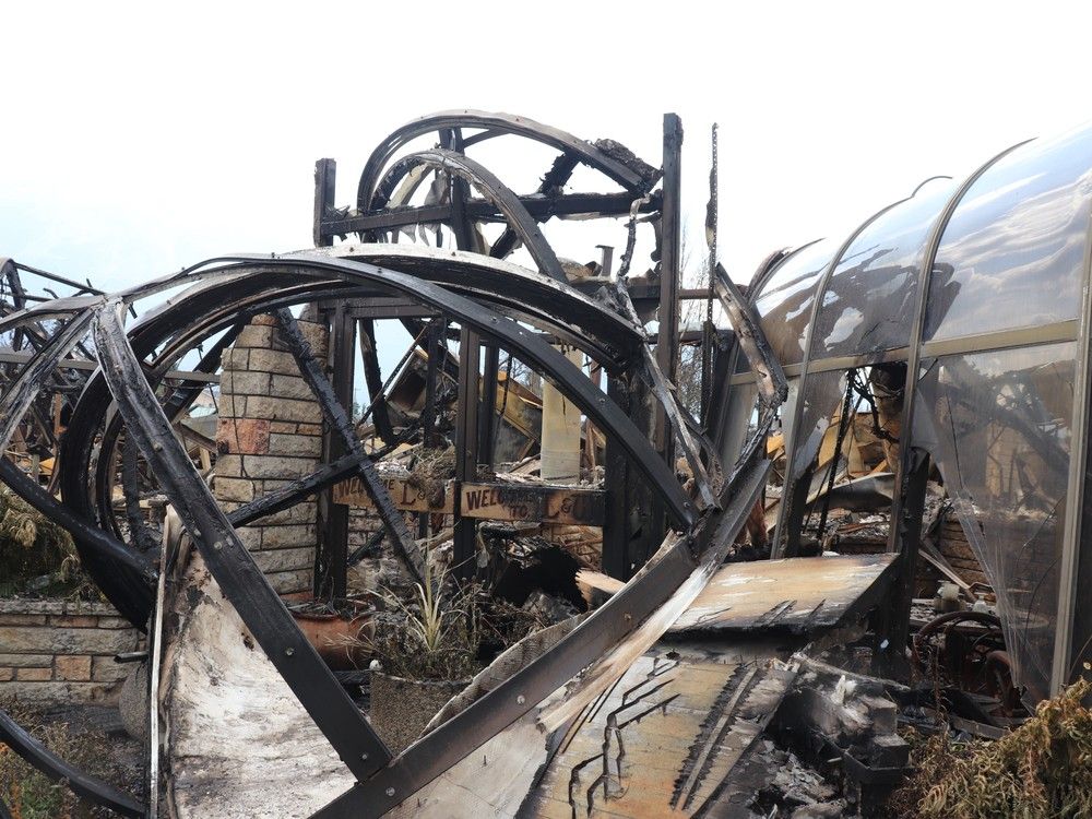 Jasper wildfire rebuild faces ’extra hoops’ due to parks lease system ...