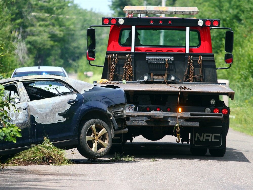 Several people from across Alberta claim questionable tow truck contractors have offered to scoop up their vehicles after car accidents.