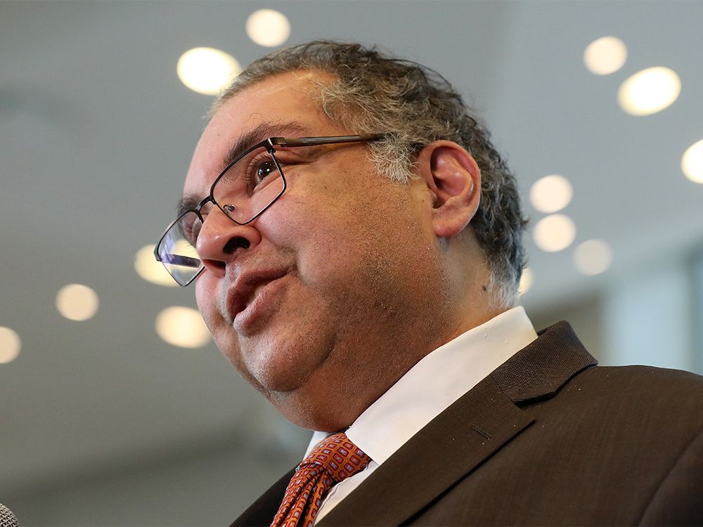 Braid: NDP Leader Nenshi blasts Smith as a 'showboat' on tariff crisis