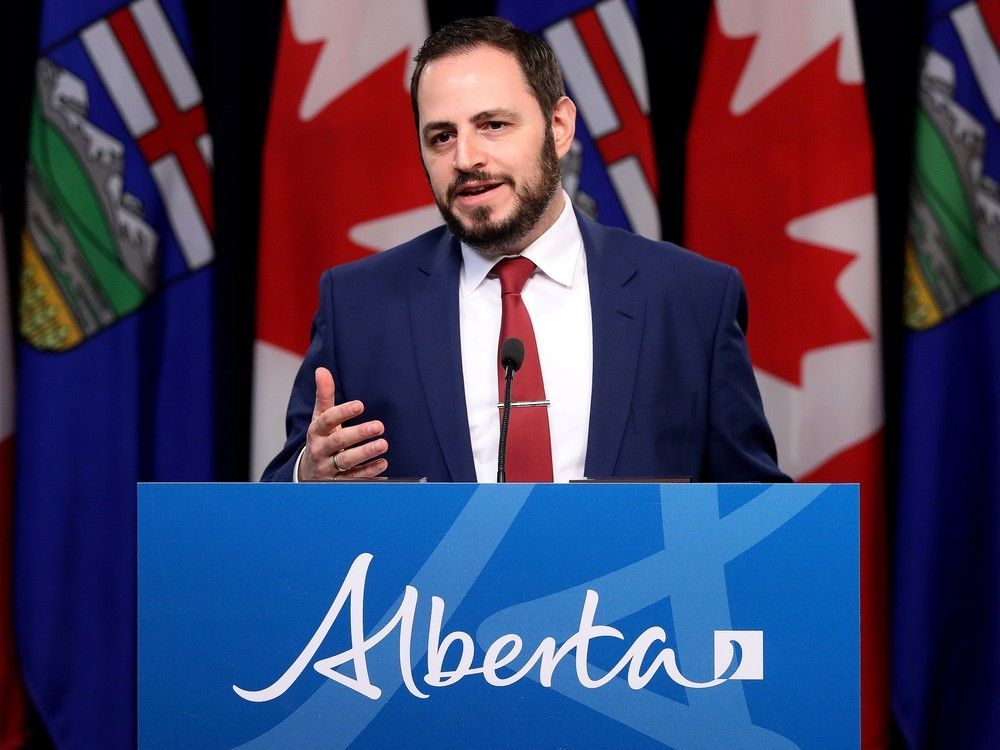Braid: Teachers, government trade barbs as Smith fumes over school board book bans