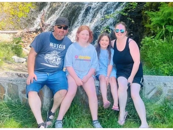 https://smartcdn.gprod.postmedia.digital/calgaryherald/wp-content/uploads/2025/06/reitmeir-desjardins-family.jpg?quality=90&strip=all&w=564&type=webp&sig=ne-PlmU-GQHwVogB5M-tFQ