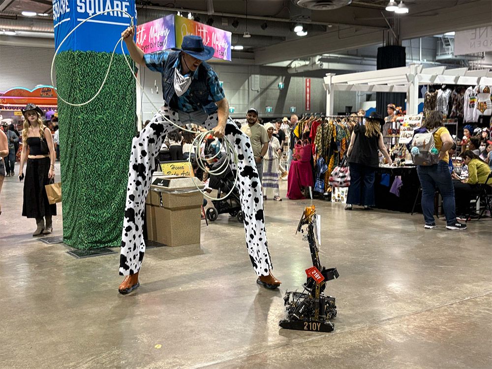The Stampede robotics showdown will have teams building a bot within a three-day window, to compete for $10,000 in cash prizes.