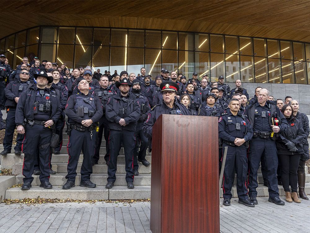 A large contingent of Calgary police and bylaw enforcement officers descended on downtown as part of a one-day enforcement crackdown.