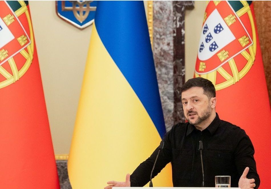 Russia denies a proposed trilateral peace talks with the U.S. and Ukraine, but Putin is reportedly willing to engage France's Macron.