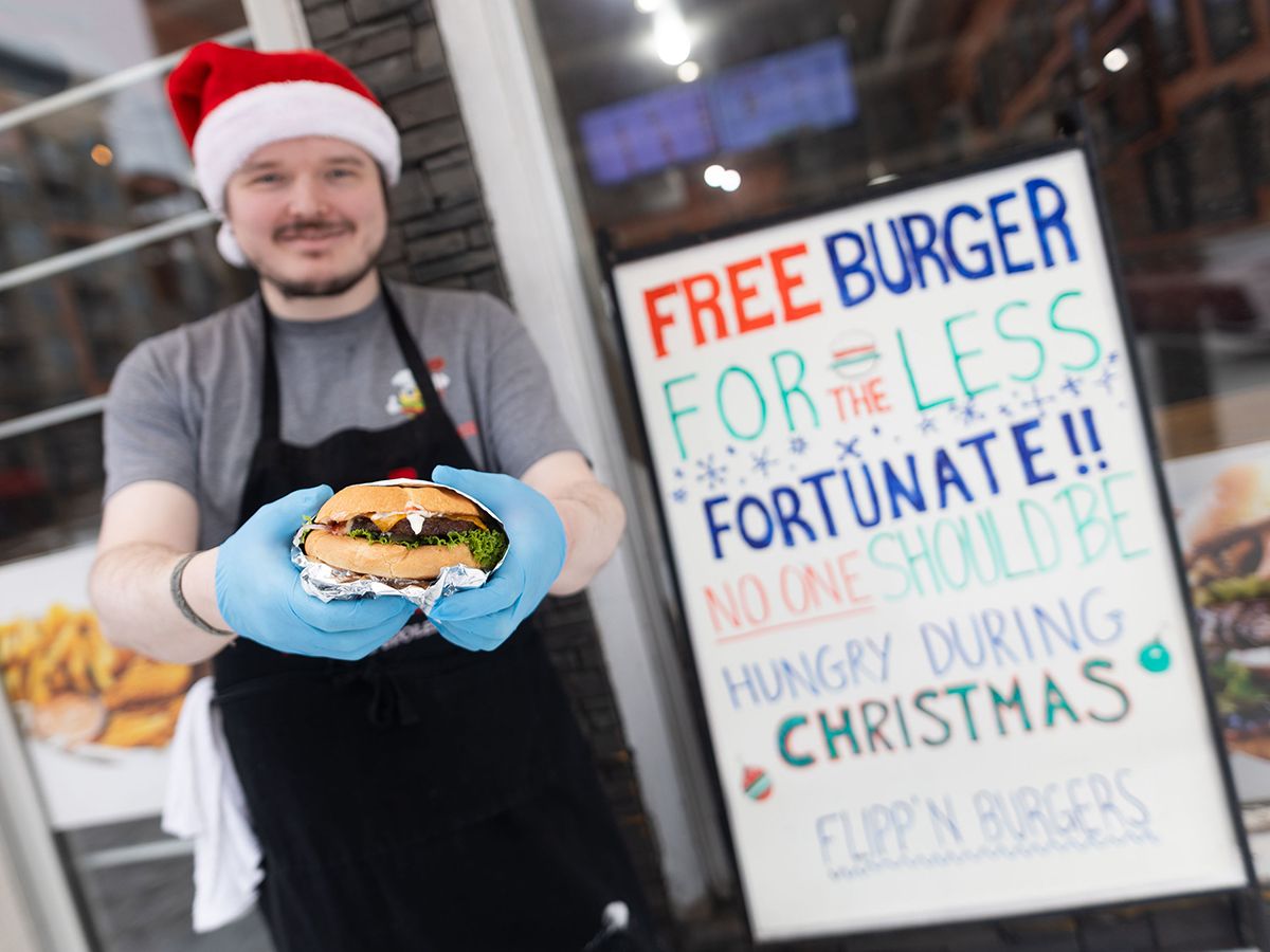 Flipp'n Burgers continues their annual tradition of donating hundreds of burgers to the community on Christmas Eve.