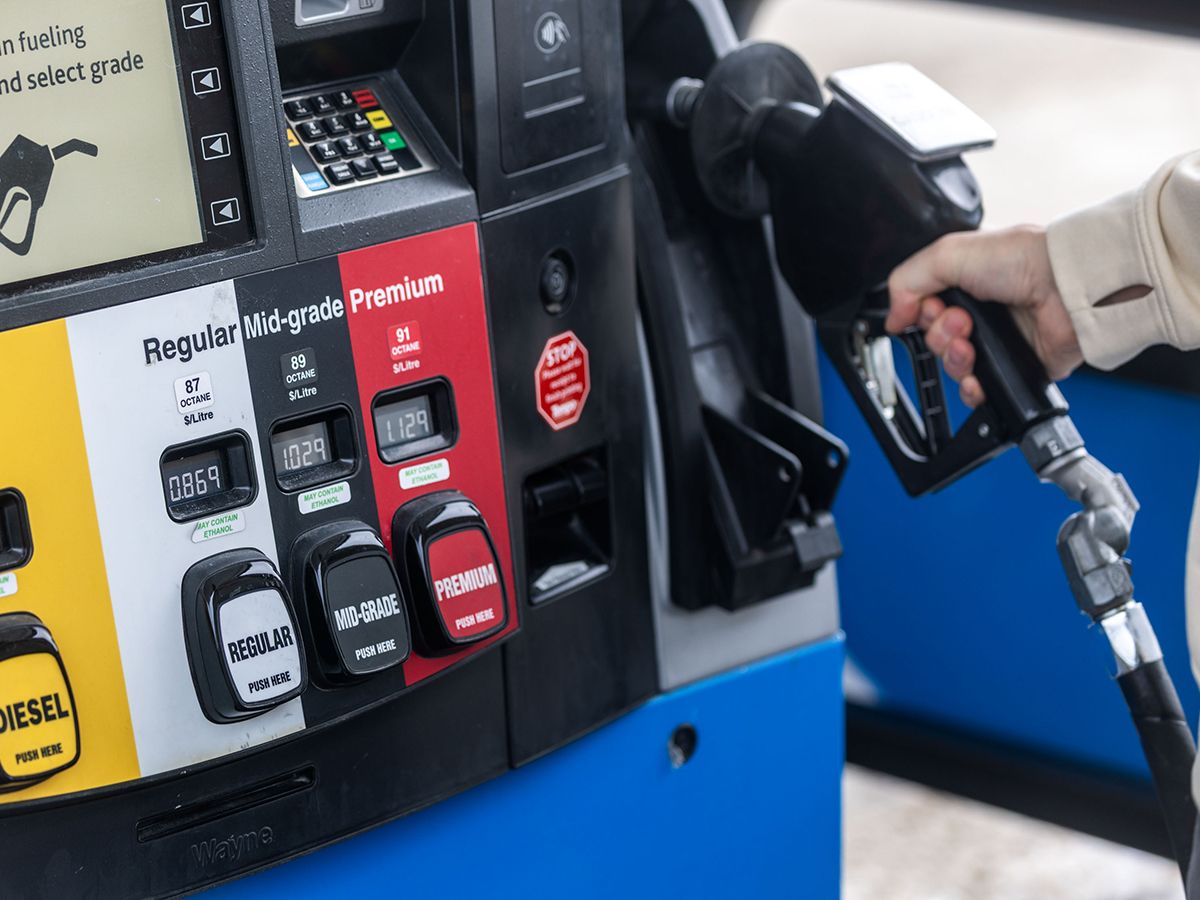 'Enjoy them while you can': Gas prices in Calgary go under a dollar