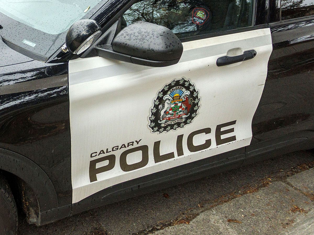 Calgary police investigate after cyclist dies in collision in northeast Calgary