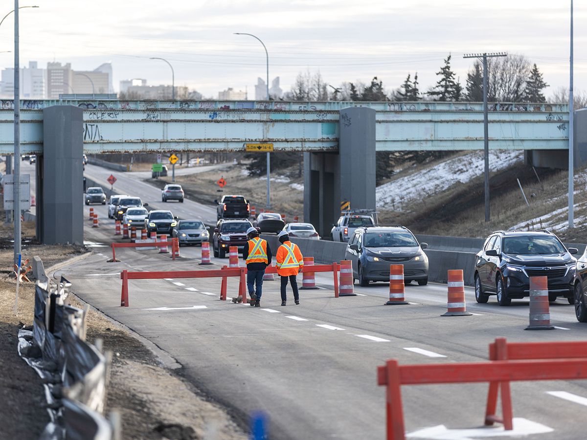 The City of Calgary took another step towards returning the Bearspaw South feeder main by activating another pump on Thursday morning.