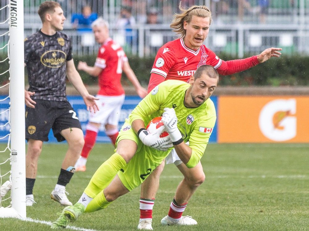 Cavalry FC signs veteran Canadian Premier League goalie Nathan Ingham.