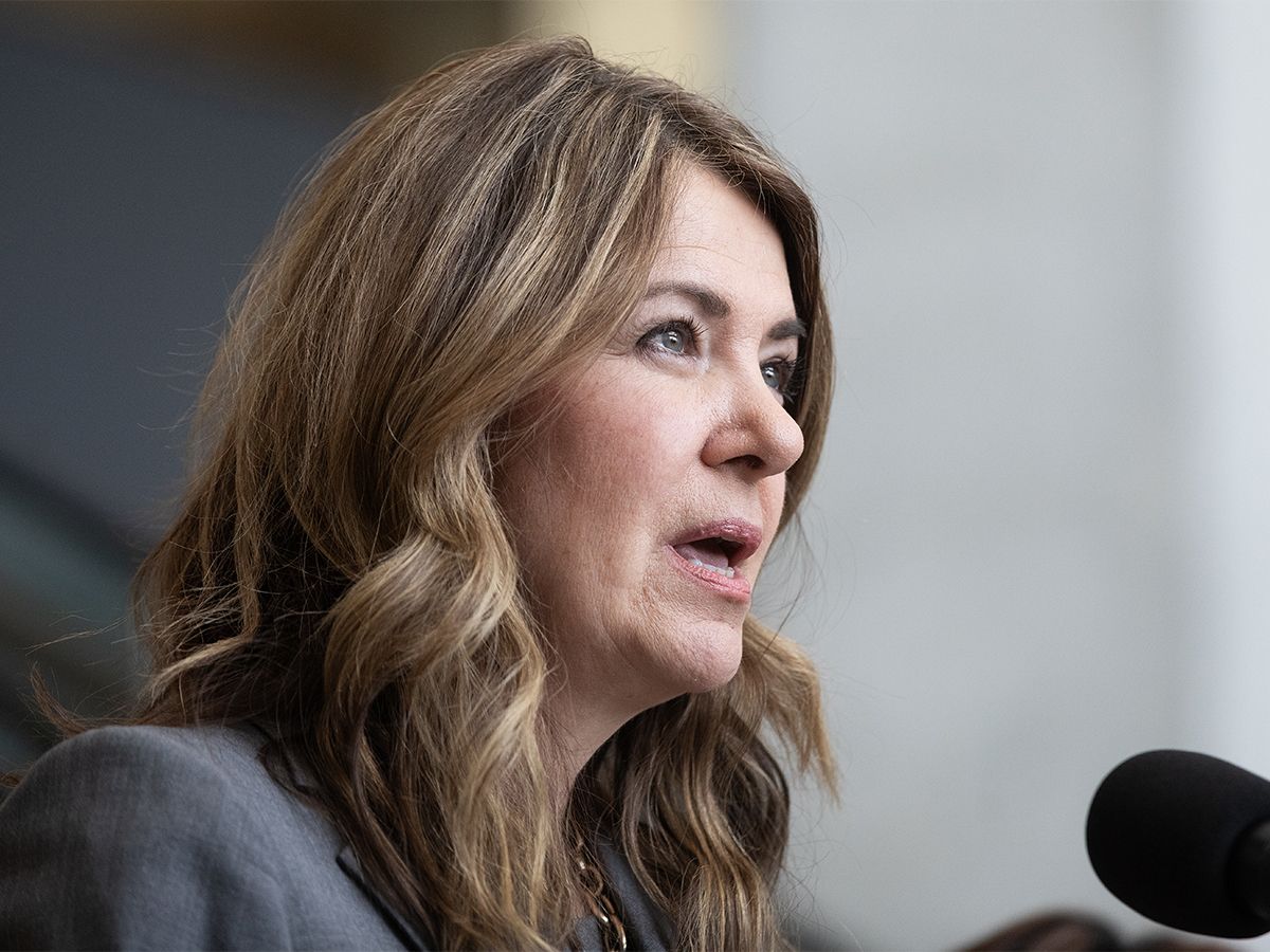 Bell: Danielle Smith faces more Nazi slurs, defends immigration stand