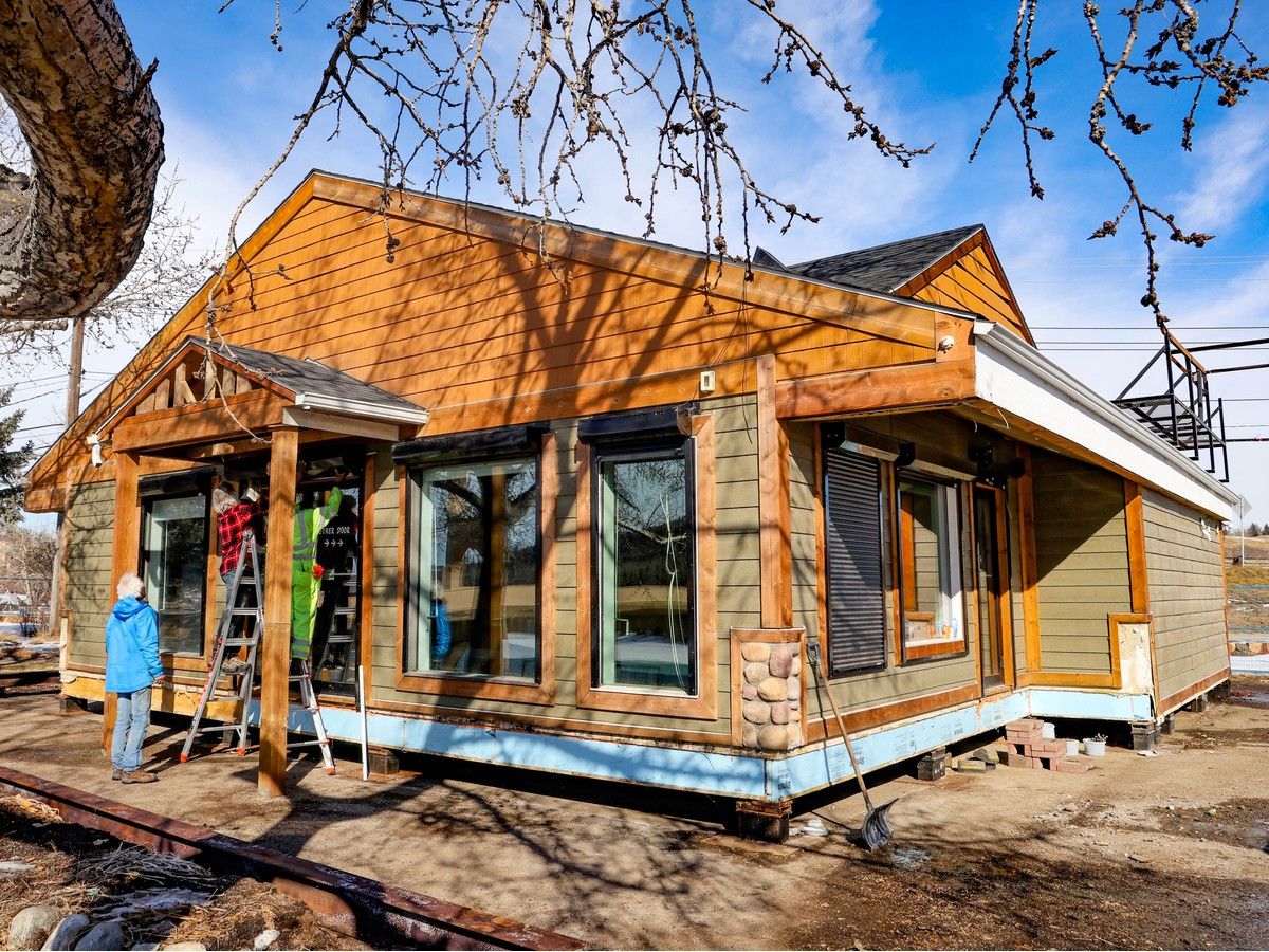 Uprooted by water main repairs, iconic riverside Angel's Cafe finds rural home