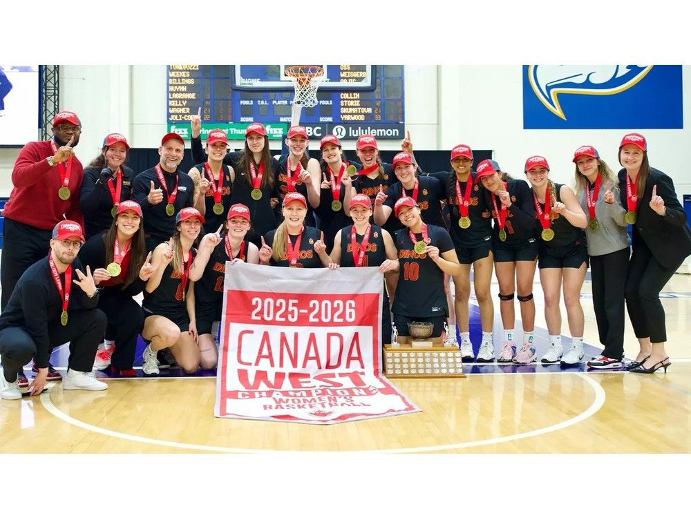 'Incredibly special group': Calgary Dinos win Canada West women's basketball title