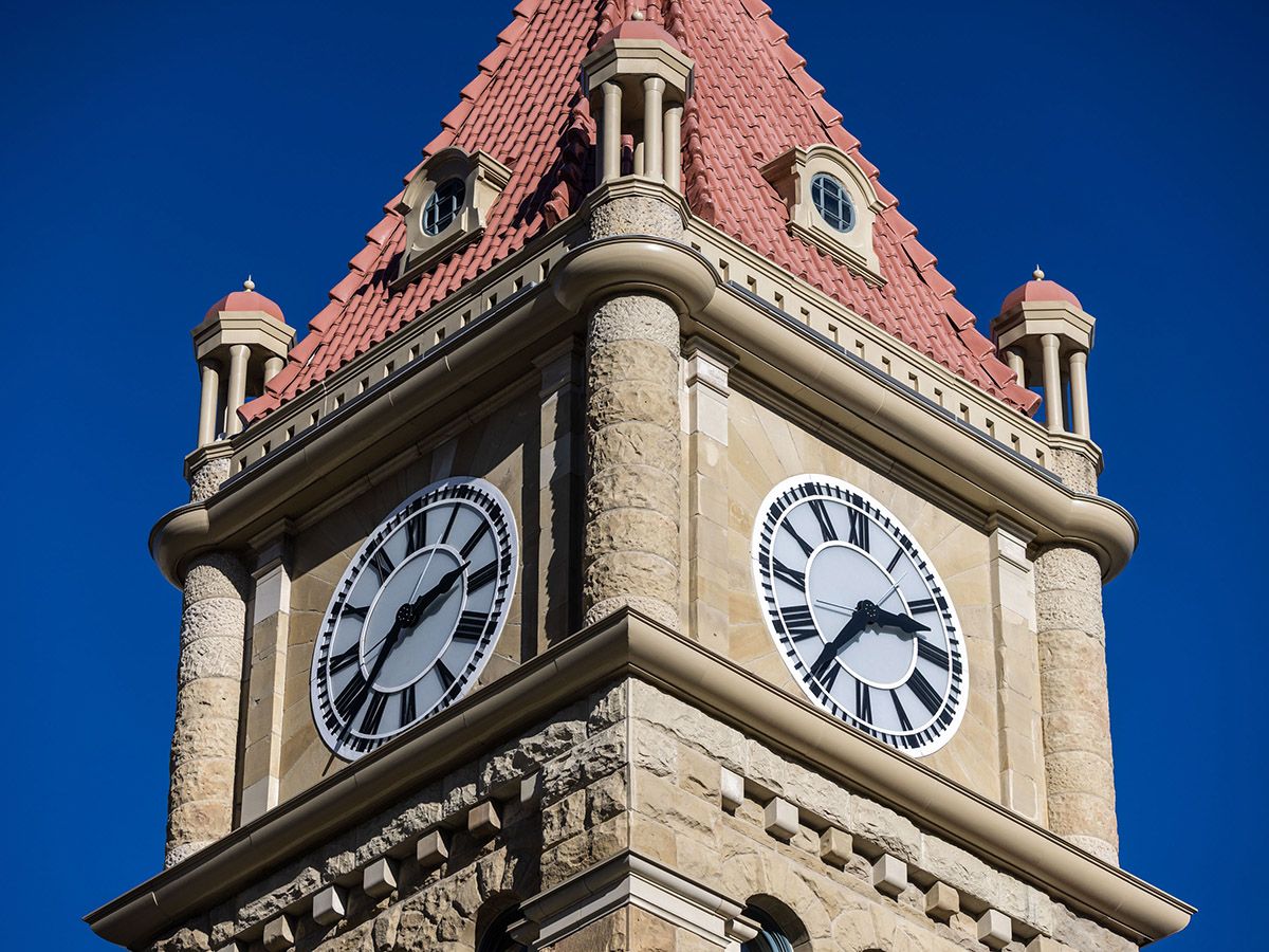 Bell: Alberta will now be on daylight saving time year-round, says Premier Smith