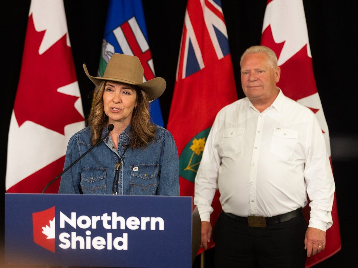 Alberta and Ontario governments are proposing a new oil pipeline that would run from Hardisty, Alberta, to Sarnia, Ontario. Read more here.