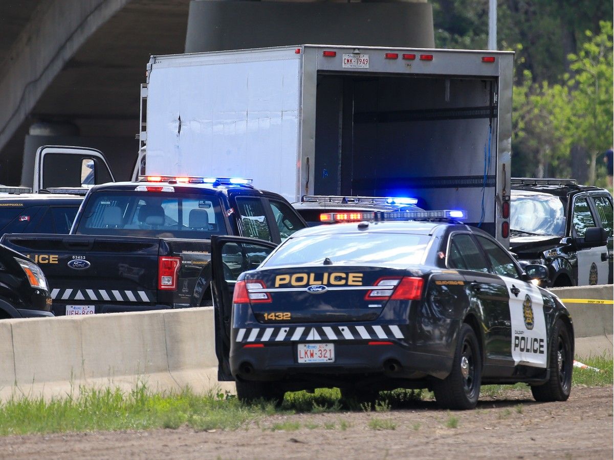 Calgary officer to stand trial for murder charges after 2 dead in police chase; trial set for Aug. 18
