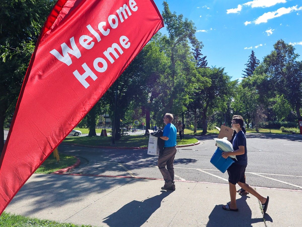Despite falling rents, some students still struggling to find affordable housing